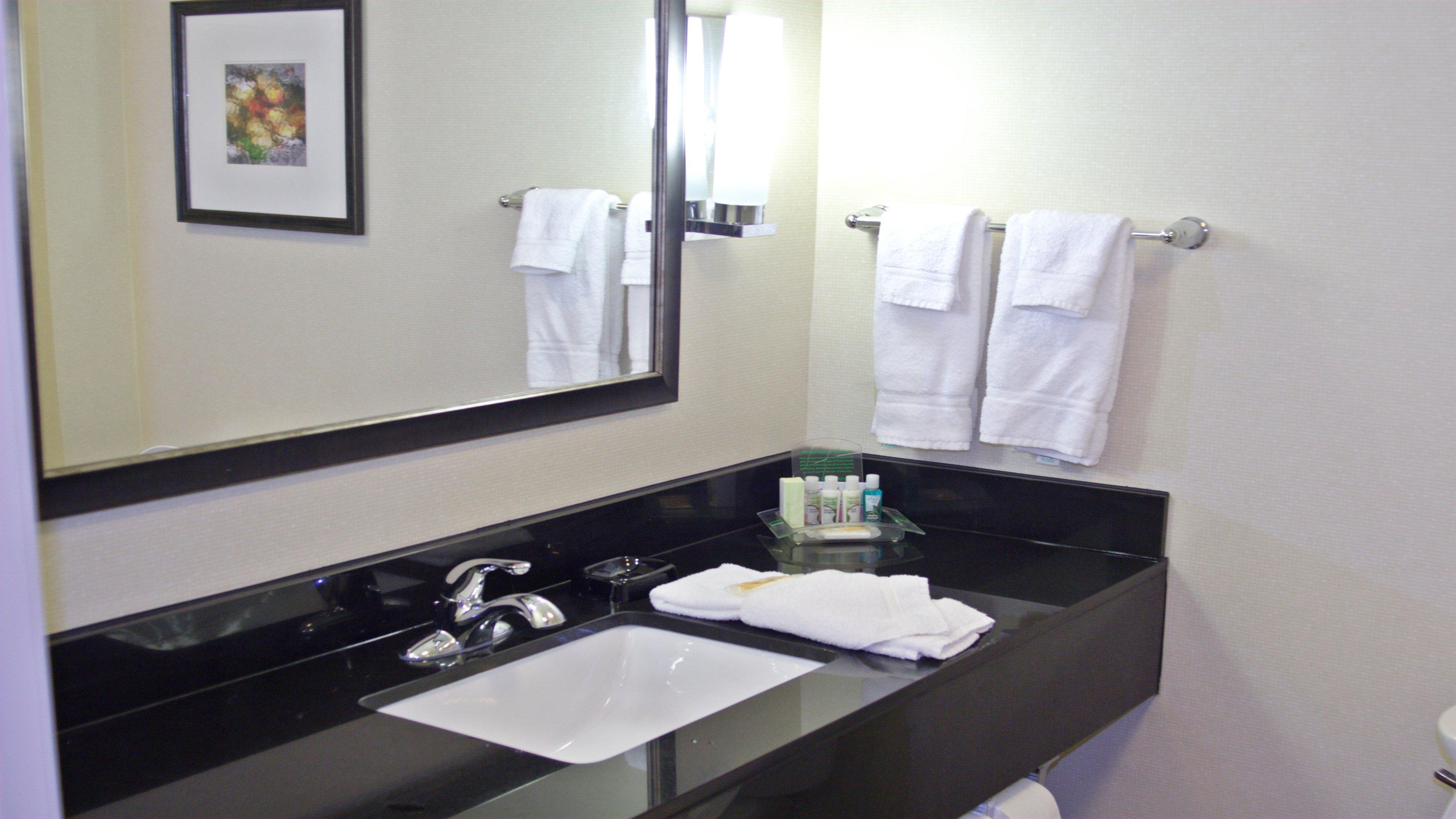 Holiday Inn Guin By Ihg Twin Ngoại thất bức ảnh