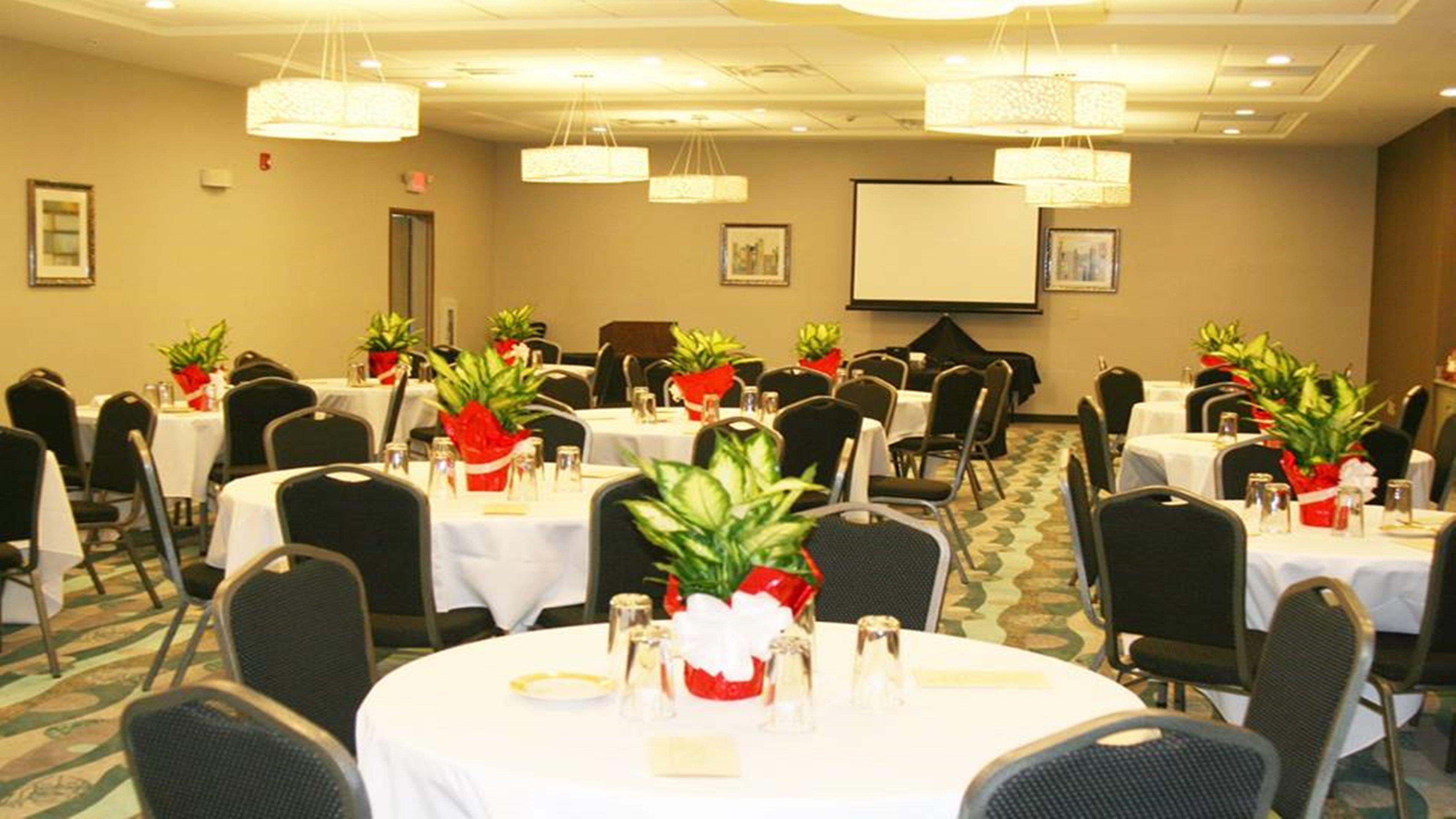 Holiday Inn Guin By Ihg Twin Ngoại thất bức ảnh