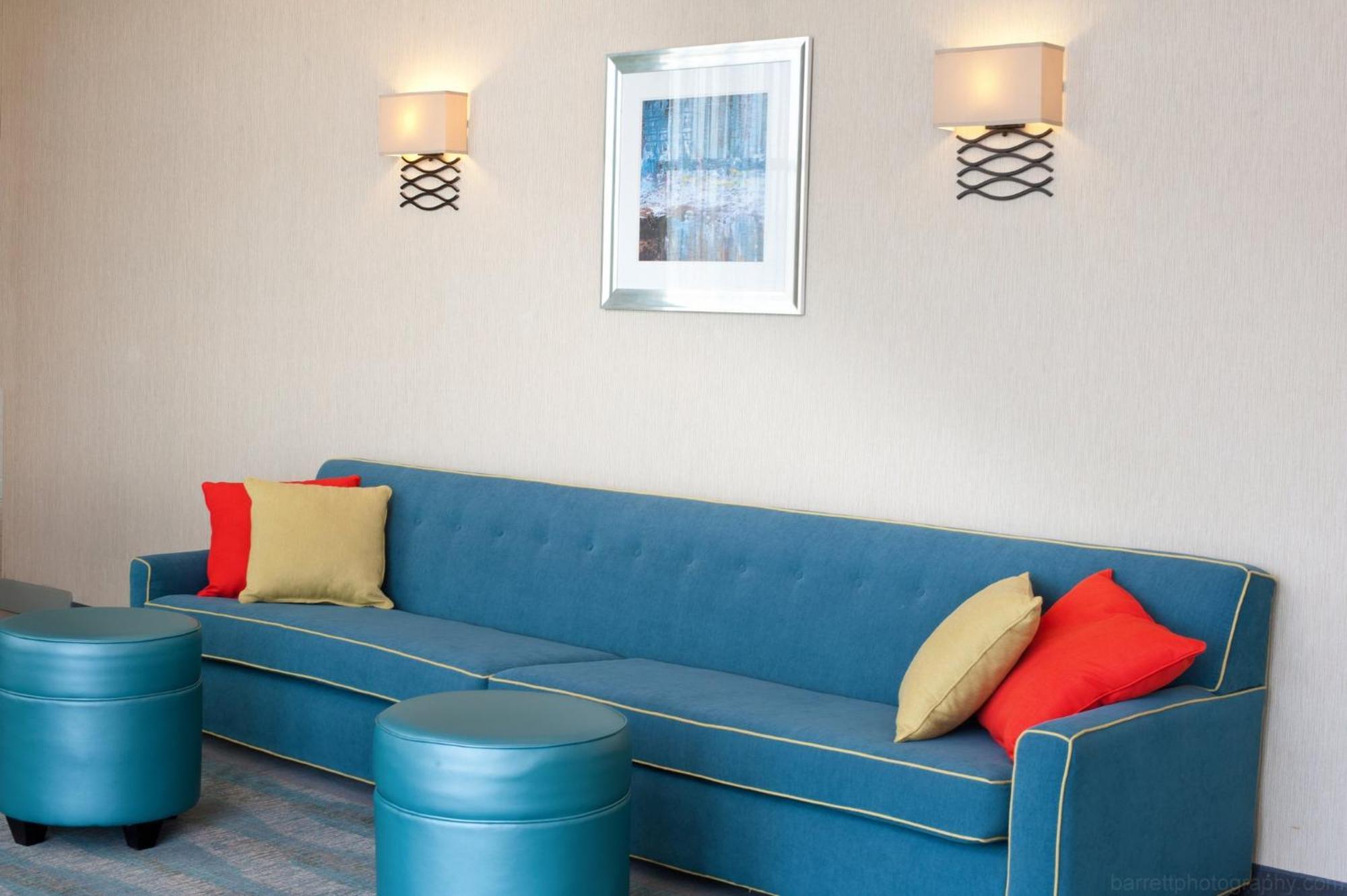 Holiday Inn Guin By Ihg Twin Ngoại thất bức ảnh