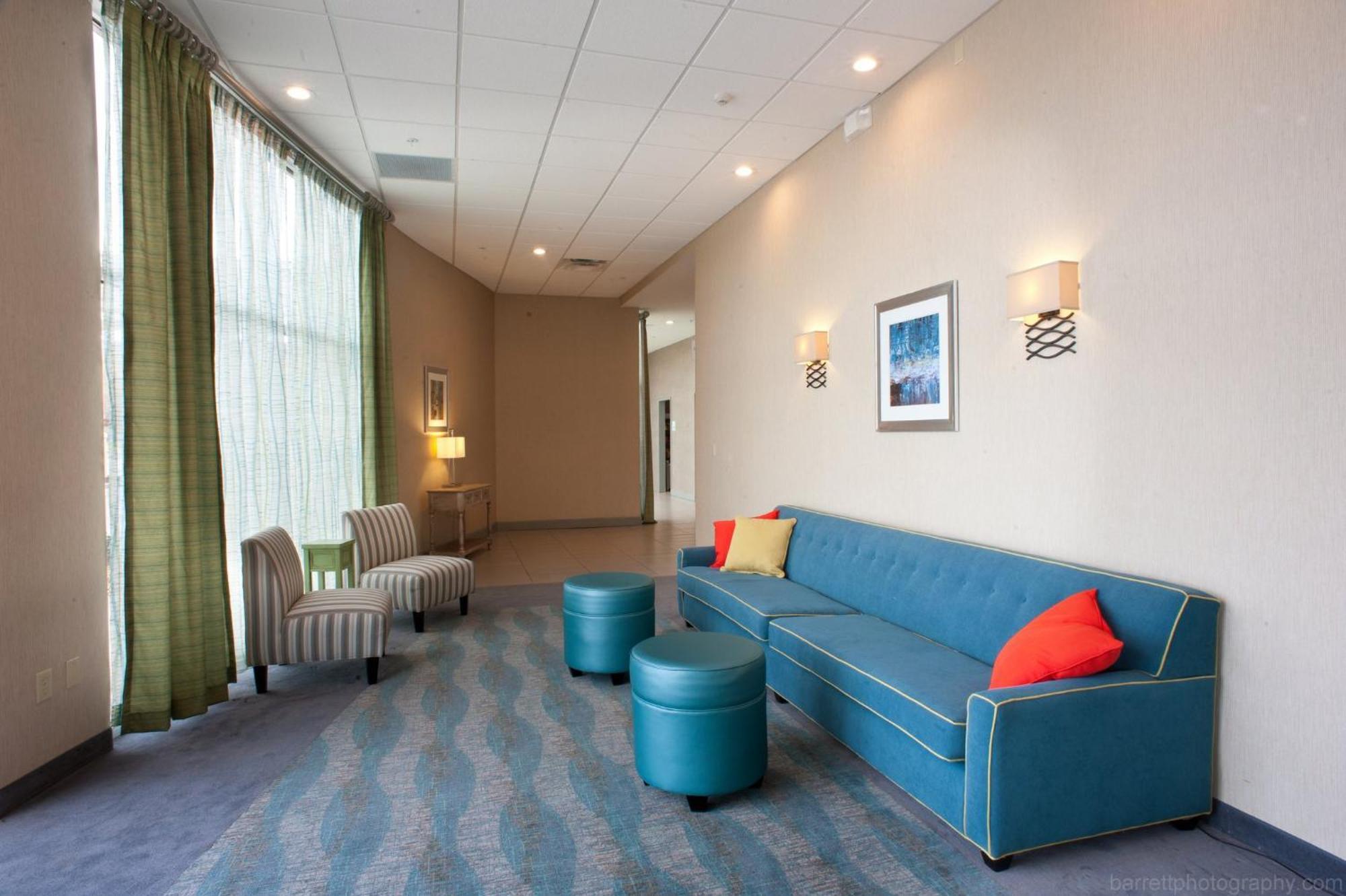 Holiday Inn Guin By Ihg Twin Ngoại thất bức ảnh