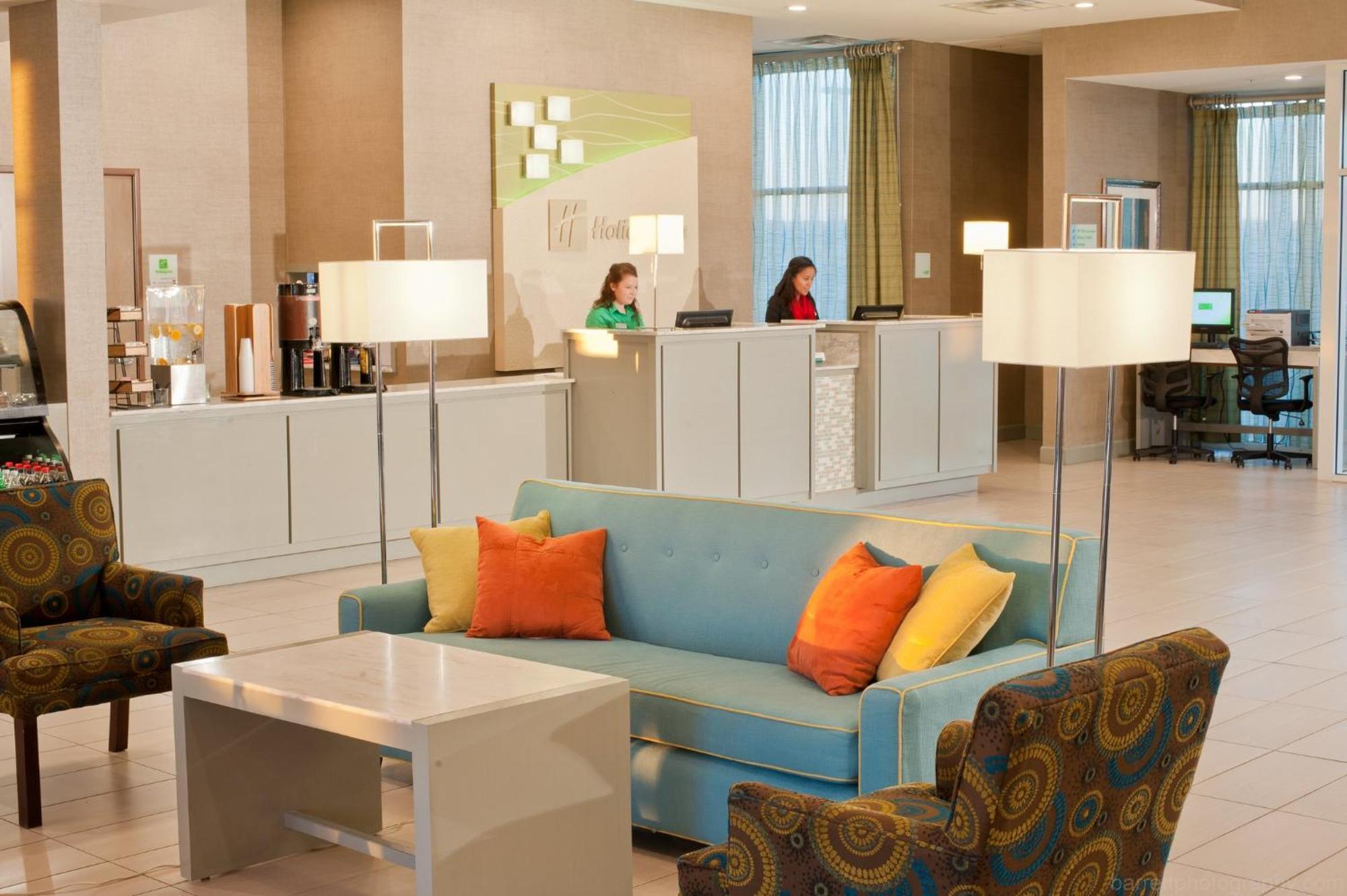 Holiday Inn Guin By Ihg Twin Ngoại thất bức ảnh