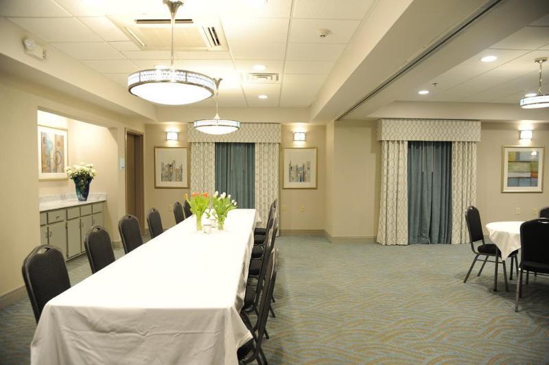 Holiday Inn Guin By Ihg Twin Ngoại thất bức ảnh
