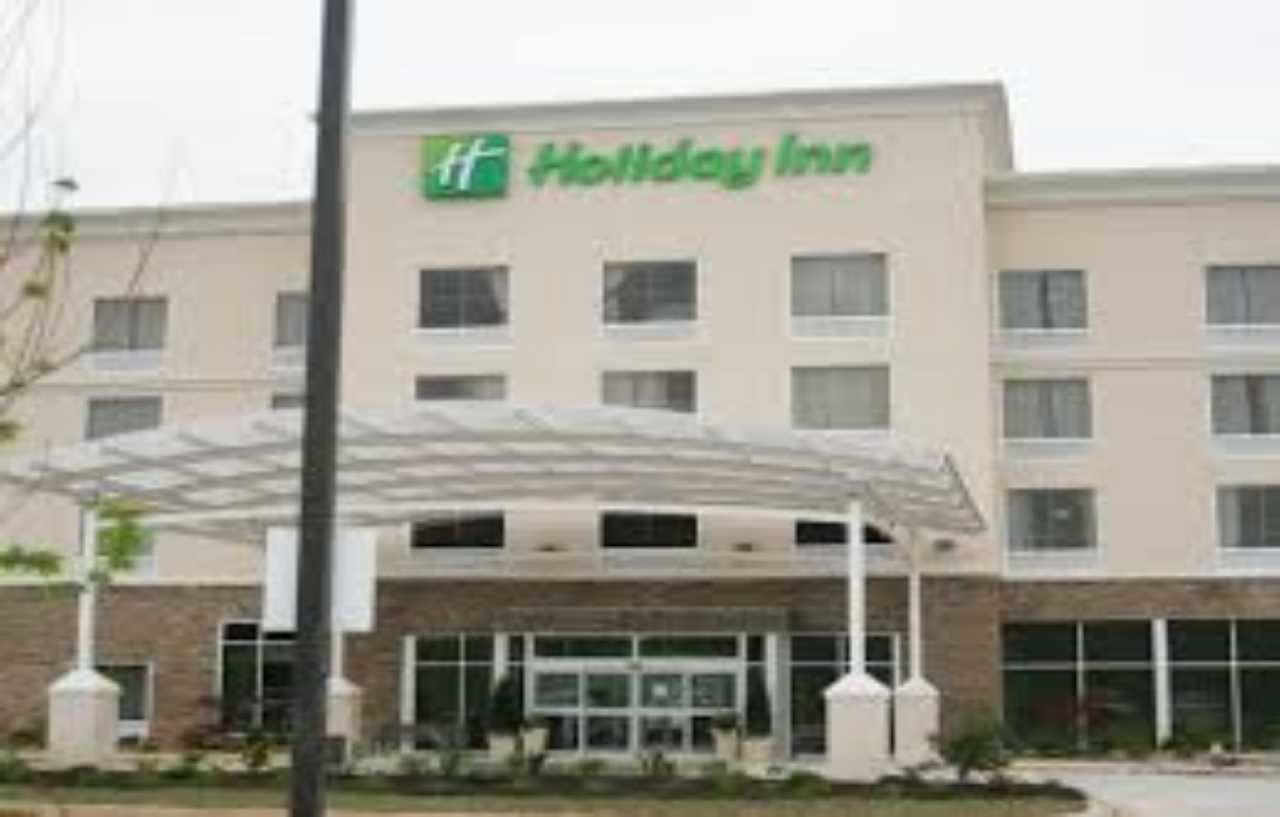 Holiday Inn Guin By Ihg Twin Ngoại thất bức ảnh